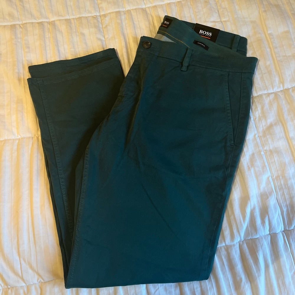 Hugo Boss mens green slacks